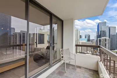 2201 3rd Avenue #2301, Seattle, WA 98121 - Photo 23