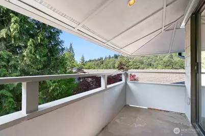 7930 SE 34th Street #513, Mercer Island, WA 98040 - Photo 13