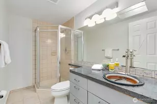 7930 SE 34th St, Mercer Island, WA 98040 - Photo 15