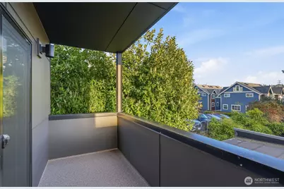 3646 Greenwood Avenue N #A, Seattle, WA 98103 - Photo 31