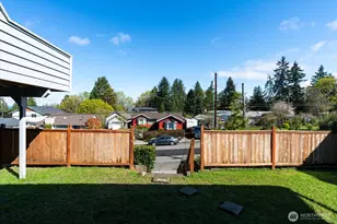 944 Maple St, Edmonds, WA 98020 - Photo 31