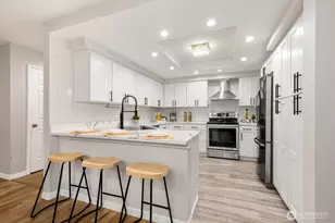 7600 SE 29th St, Mercer Island, WA 98040 - Photo 9