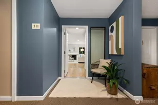7600 SE 29th St, Mercer Island, WA 98040 - Photo 3