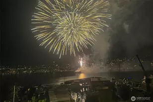 2400 8th Ave N, Seattle, WA 98109 - Photo 37