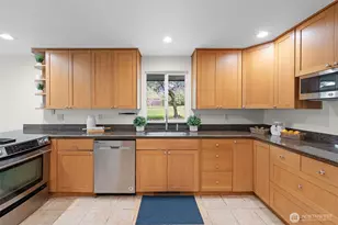 5918 128th Ave SE, Bellevue, WA 98006 - Photo 9