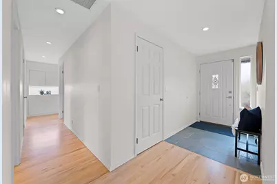 5918 128th Avenue SE, Bellevue, WA 98006 - Photo 3
