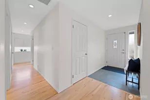 5918 128th Ave SE, Bellevue, WA 98006 - Photo 3