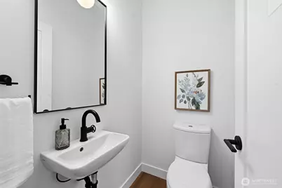 3216 47th Avenue SW, Seattle, WA 98116 - Photo 9