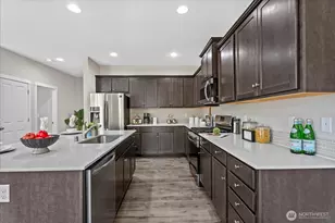 9901 13th St SE, Lake Stevens, WA 98258 - Photo 9