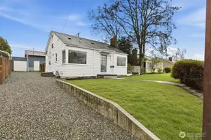 10041 15th Ave SW, Seattle, WA 98146 - Photo 3