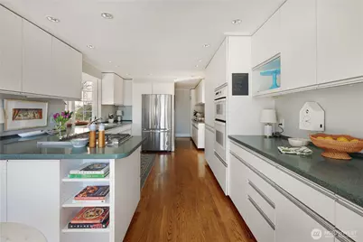 901 11th Avenue E, Seattle, WA 98102 - Photo 19