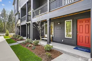 34116 Emerald Ridge Ave SE, Black Diamond, WA 98010 - Photo 3