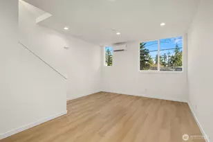 18017 2nd Ave NE, Seattle, WA 98155 - Photo 7