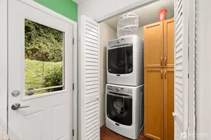 3835 25th Ave W, Seattle, WA 98199 - Photo 9