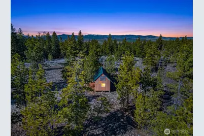 110 Blue Bird Ln, East Wenatchee, WA 98802 - Photo 1