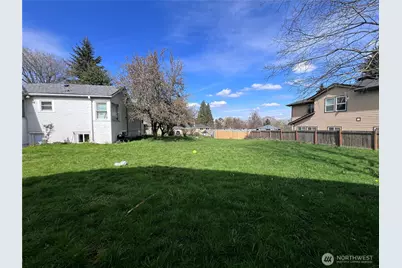 13404 Military Road S, Tukwila, WA 98168 - Photo 11