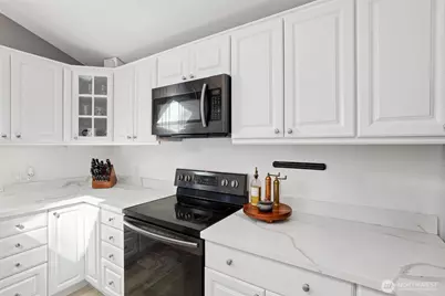 822 S Winnifred Street, Tacoma, WA 98465 - Photo 13