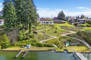 3118 Deer Island Dr E, Lake Tapps, WA 98391 - Photo 3