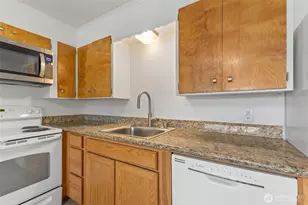 3118 Deer Island Dr E, Lake Tapps, WA 98391 - Photo 21