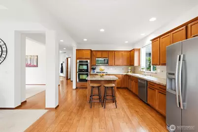 7428 58th Place NE, Marysville, WA 98270 - Photo 9