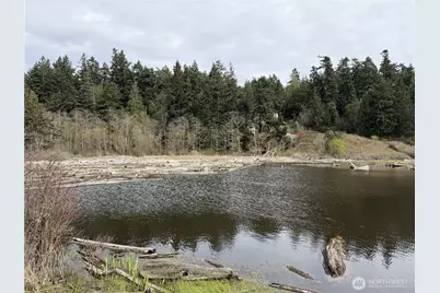 7670 Holiday Boulevard, Anacortes, WA 98221 - Photo 11