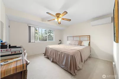 24 158th Place SE, Bellevue, WA 98008 - Photo 15