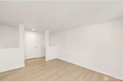 2076 E 56th Street, Tacoma, WA 98404 - Photo 3