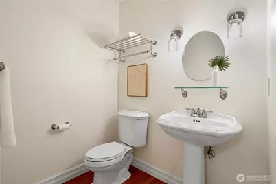 1528 NE 97th St, Seattle, WA 98115 - Photo 23