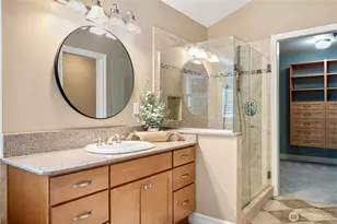 1528 NE 97th St, Seattle, WA 98115 - Photo 17