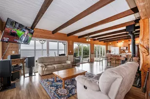 26 E Port Gardner Dr, Everett, WA 98206 - Photo 9