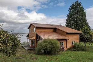 26 E Port Garden Dr, Everett, WA 98206 - Photo 19