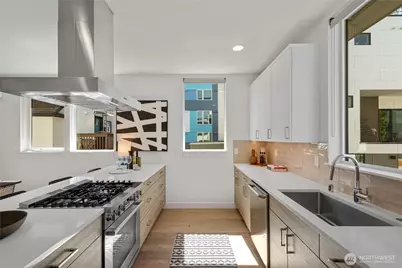 1431 22nd Avenue, Seattle, WA 98122 - Photo 9