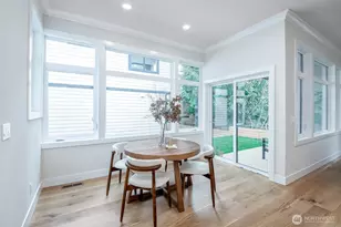 12648 NE 80th St, Kirkland, WA 98033 - Photo 11