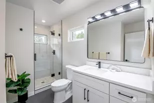 12648 NE 80th St, Kirkland, WA 98033 - Photo 39