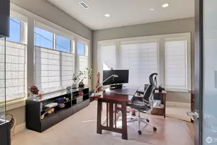 3319 Burnett Ave N, Renton, WA 98056 - Photo 5