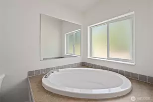 614 Richardson Ct, Oak Harbor, WA 98277 - Photo 17