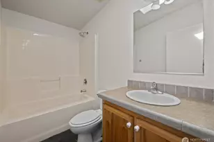 614 Richardson Ct, Oak Harbor, WA 98277 - Photo 19