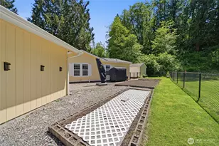 23805 67th St E, Buckley, WA 98321 - Photo 21
