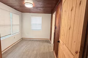 1910 Bowman Ave NW, Olympia, WA 98502 - Photo 3