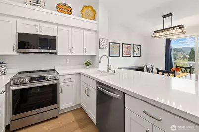 210 Mountain Park Boulevard SW #F303, Issaquah, WA 98027 - Photo 1