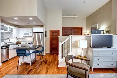 201 Galer Street #331, Seattle, WA 98109 - Photo 3