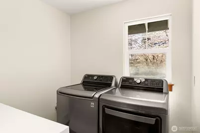 1759 Newport Avenue NE, Renton, WA 98056 - Photo 29