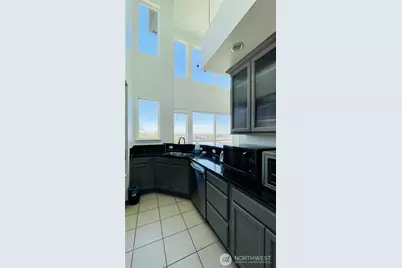 2424 S 41st Street #B526, Tacoma, WA 98406 - Photo 5