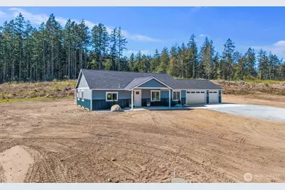 1676 Pedersen Farm Lane, Oak Harbor, WA 98277 - Photo 3