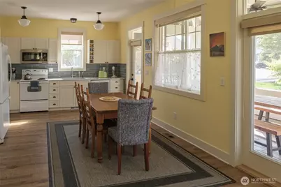 101 Flip Flop Lane, Oroville, WA 98844 - Photo 9