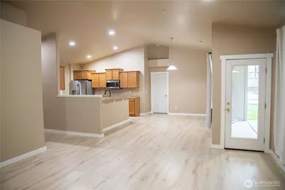 1324 E Polk Court, Moses Lake, WA 98837 - Photo 9