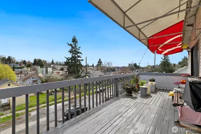 5233 33rd Avenue S, Seattle, WA 98118 - Photo 5