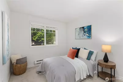 18501 SE Newport Way #H235, Issaquah, WA 98027 - Photo 15