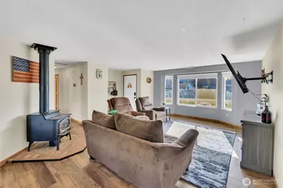 505 N Hubbard Avenue, Yacolt, WA 98675 - Photo 5