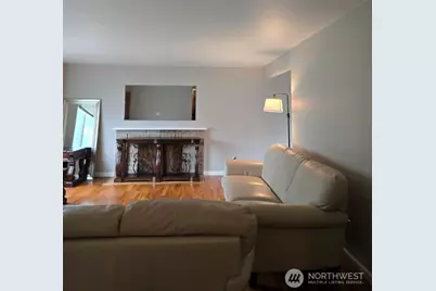 16301 N Wallingford Avenue N, Shoreline, WA 98133 - Photo 3